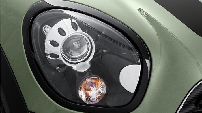 Το Countryman διαθέτει, πλέον, φώτα ημέρας τεχνολογίας LED, όπως και αντίστοιχους προβολείς ομίχλης στην έκδοση ALL4.